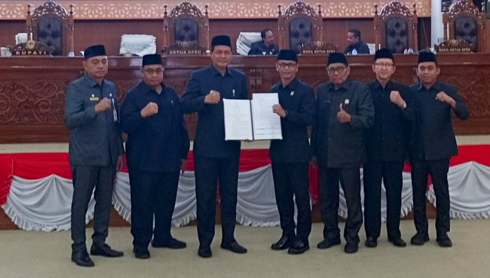 DPRD Muara Enim Setujui 4 Raperda dengan Catatan
