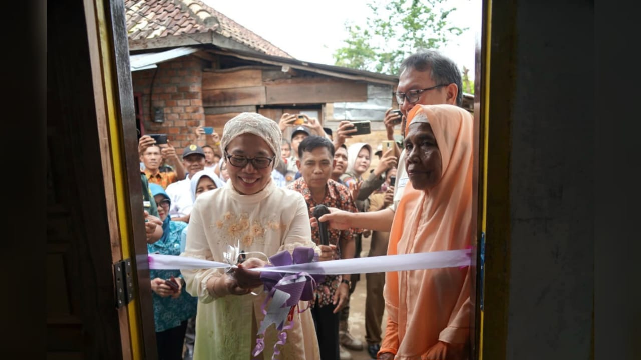 Resmikan Program Bedah RTLH di Tiga Kecamatan, Pj Bupati Harap Rawat Rumah Sebaik-baiknya