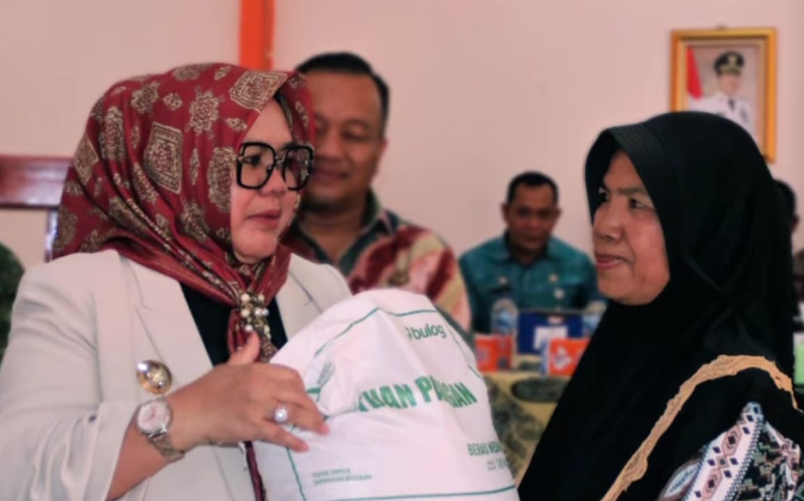 710 KPM Ujan Mas Lama Terima 21,3 Ton Beras