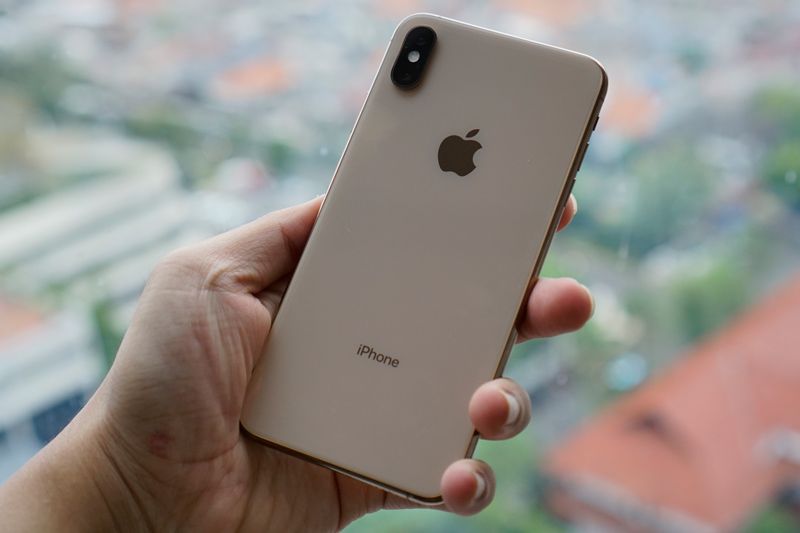 Mau Beli Iphone Bekas, Ini Tips Cek Kondisi Bagian Terpentingnya 