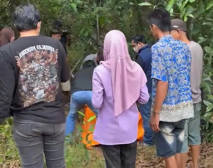 Geger, Warga di Muara Enim Temukan Lansia Mengapung di Gorong-gorong 