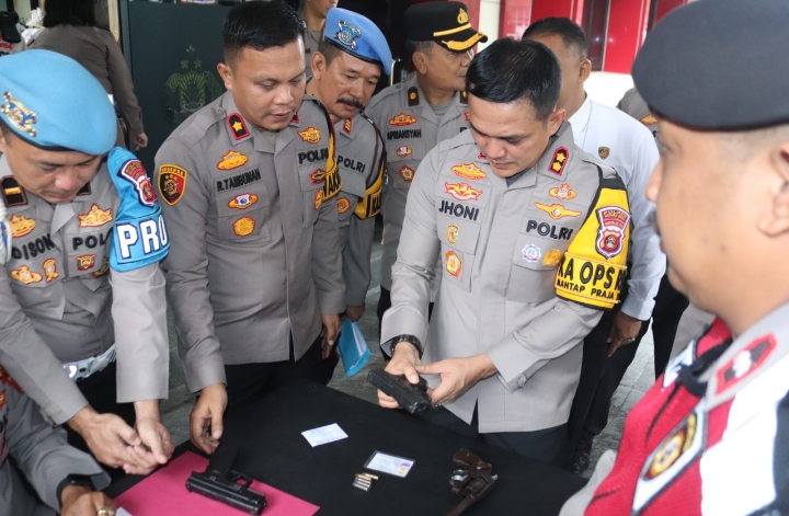 Polres Muara Enim Lakukan Pemeriksaan Senjata Api dan Amunisi Anggota