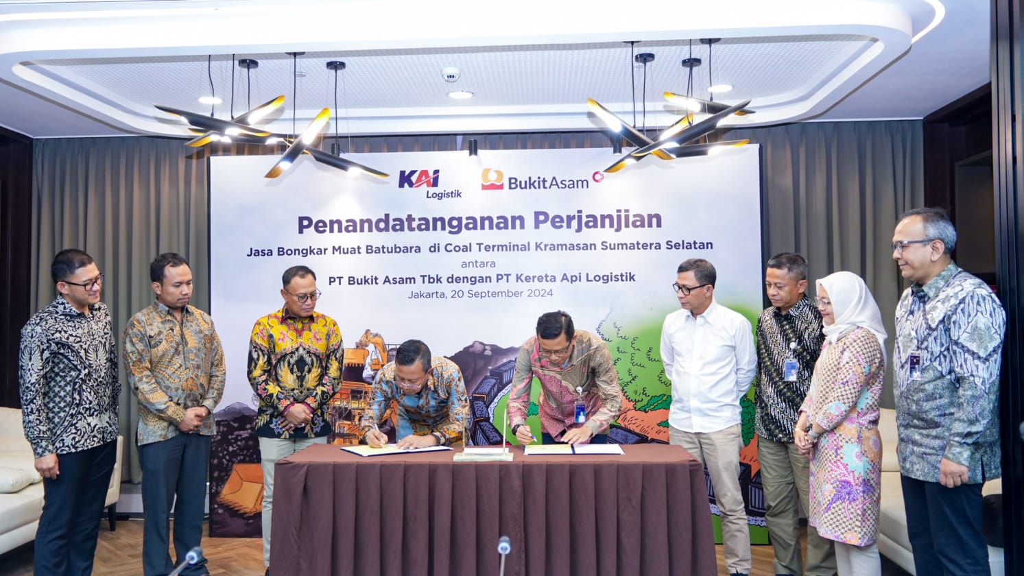 PT Bukit Asam dan KAI Logistik Teken Kerja Sama Jasa Bongkar Muat Batu Bara