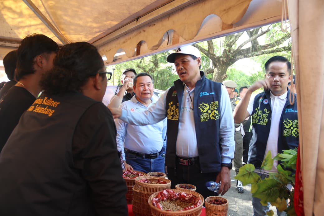 Transaksi Stand Gebyar UMKM di Muara Enim Tembus Rp60 Juta