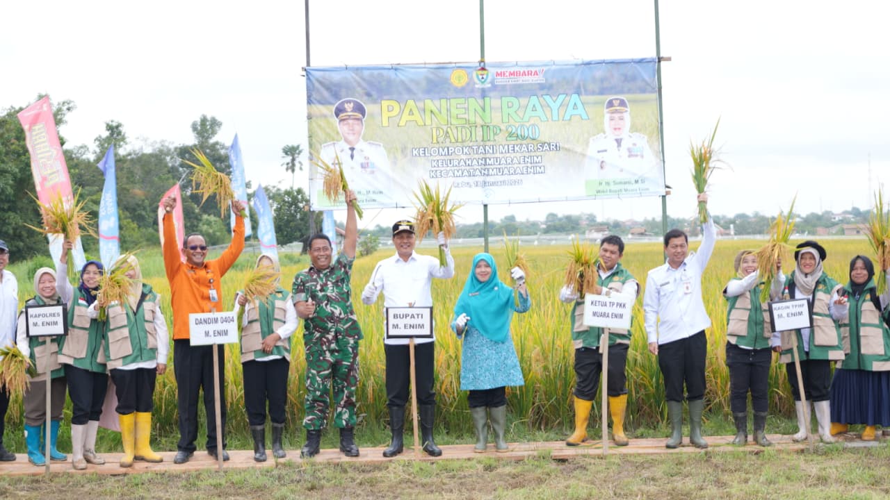 Bupati Edison Serahkan Bantuan Alsintan