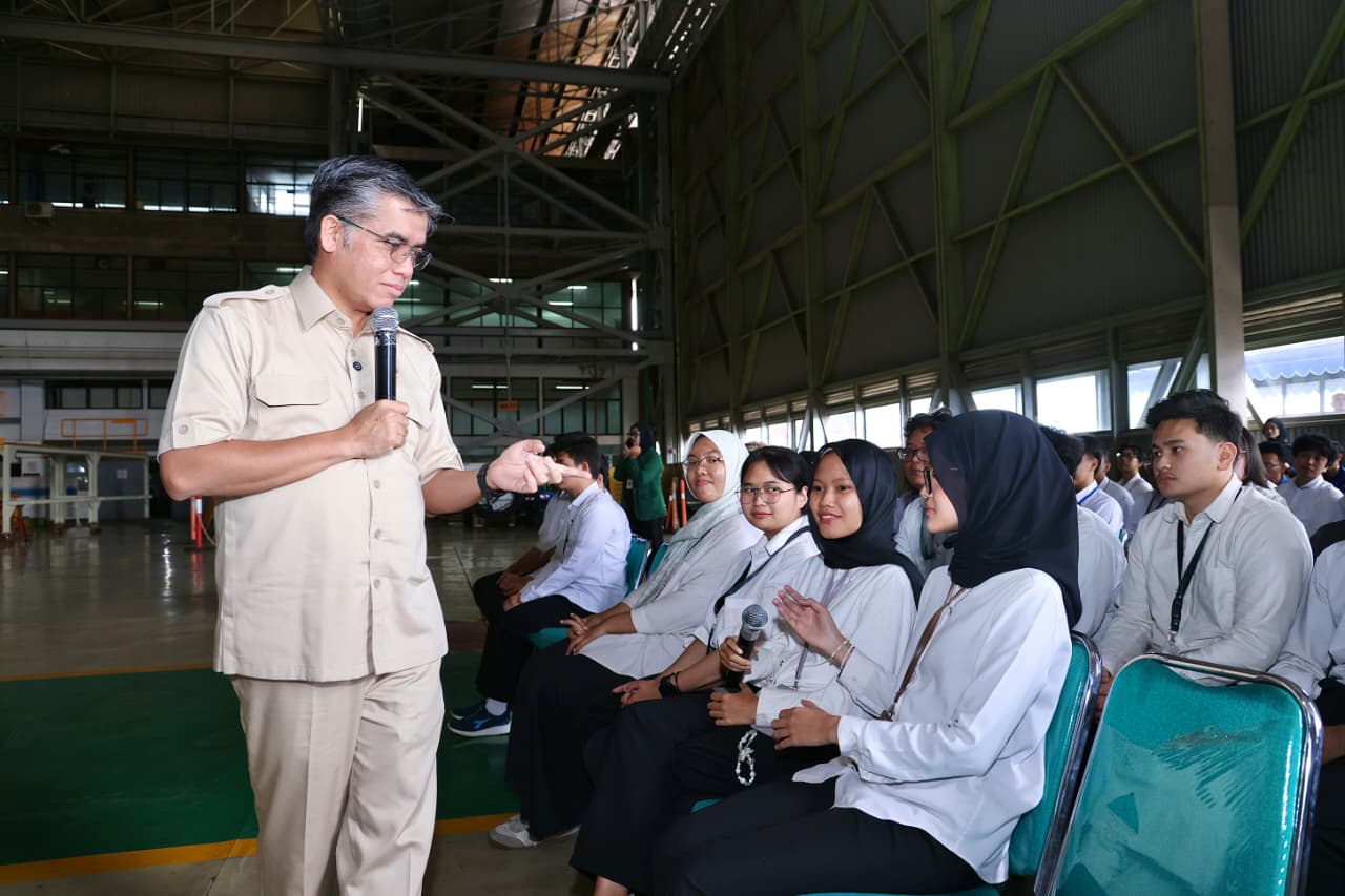 Menaker: Program Magang Buka Peluang Kerja Bagi Lulusan Baru