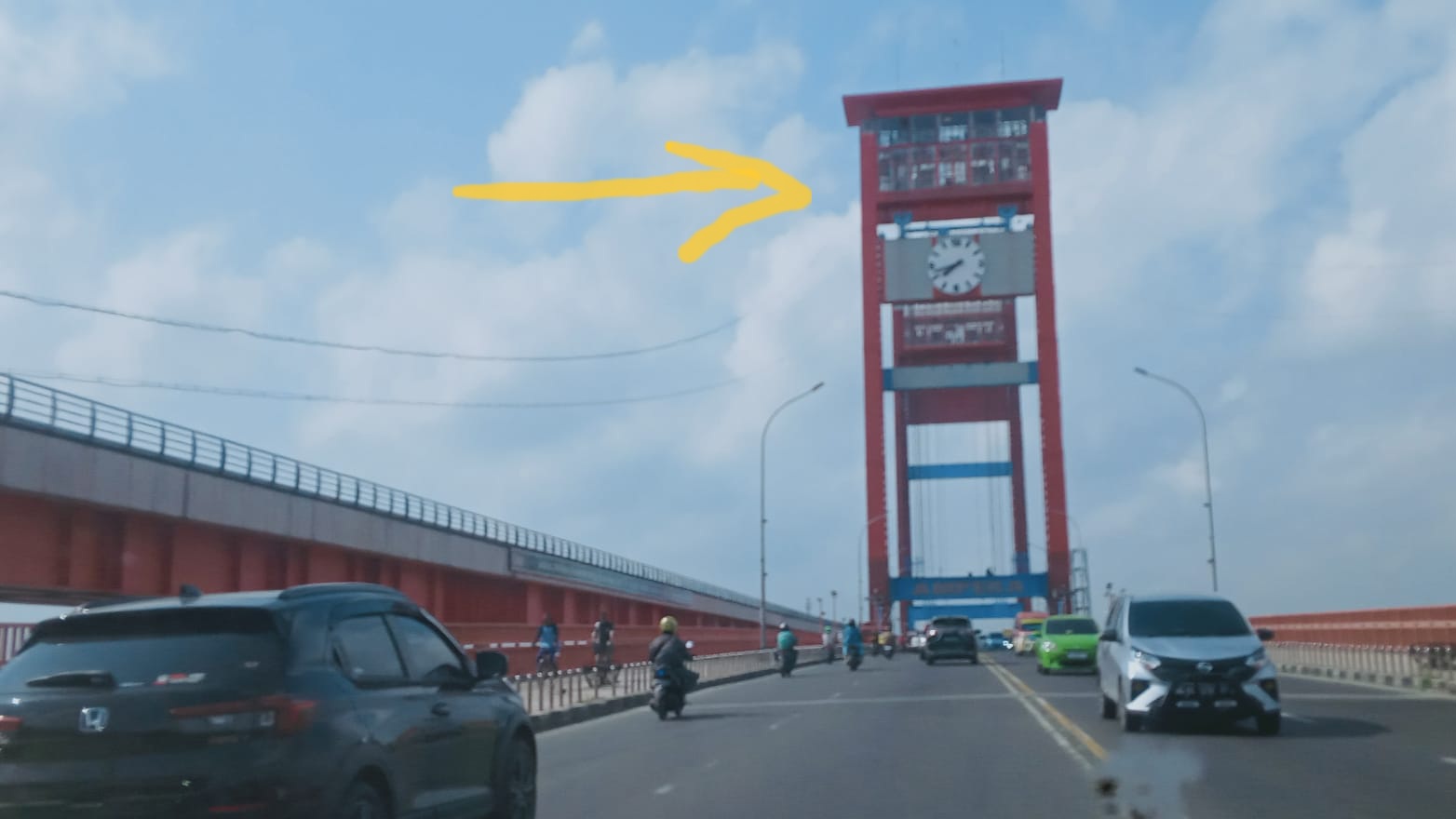 Wisata Paling Keren di Palembang Naik Puncak Menara Jembatan Ampera, Panorama Indah dari Ketinggian 75 Meter 