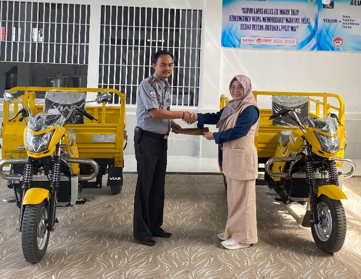 Lapas Kelas IIB Muara Enim Terima Bantuan 2 Unit Motor Roda 3 dari PT Bukit Asam