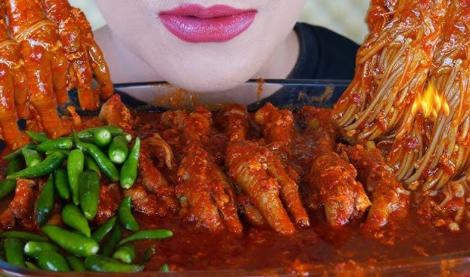 Kamu Harus Tahu! Ini 6 Jenis Makanan yang Sebaiknya Dihindari Saat Sahur dan Berbuka Puasa