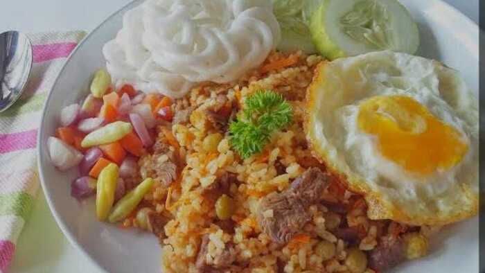 Nasi Goreng di Indonesia Ternyata Banyak Jenisnya Loh! Yuk, Lihat Ada Nasi Goreng Apa Saja