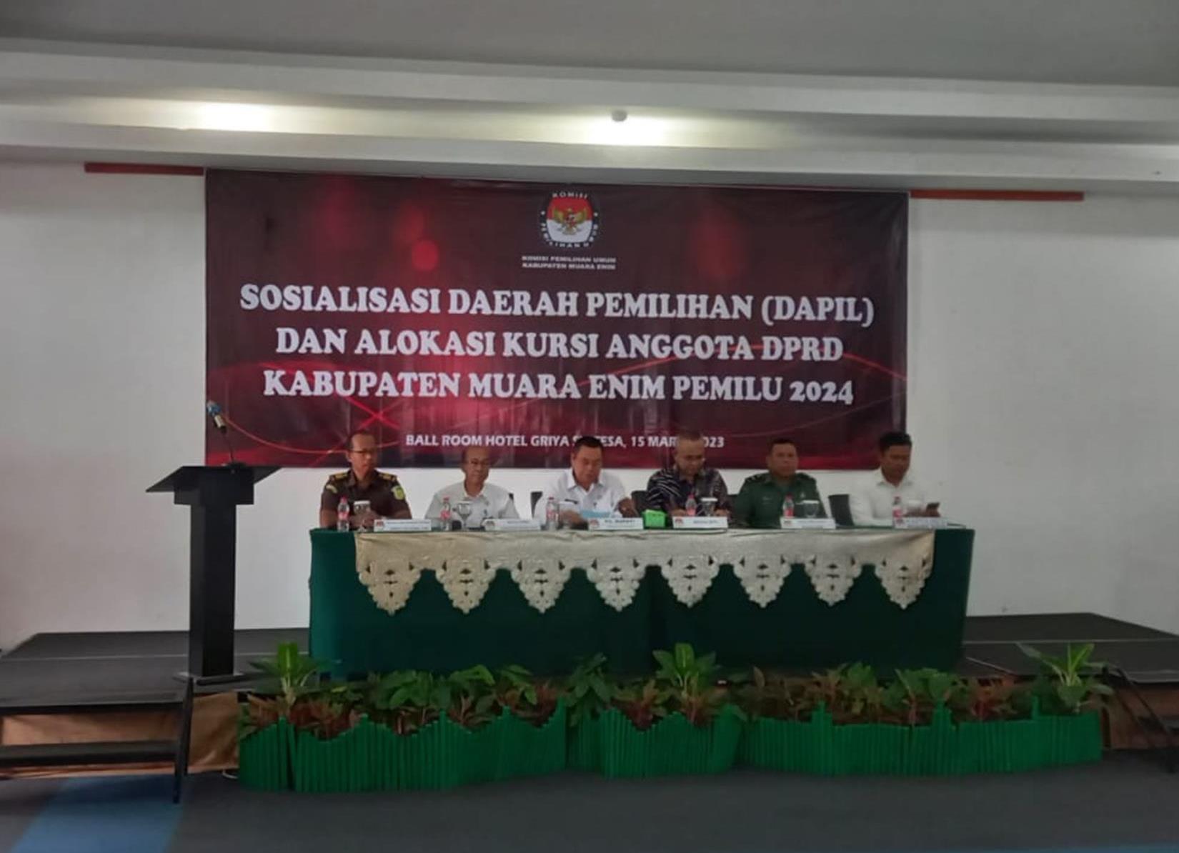 KPU Muara Enim Sosialiasikan Dapil dan Alokasi Kursi DPRD