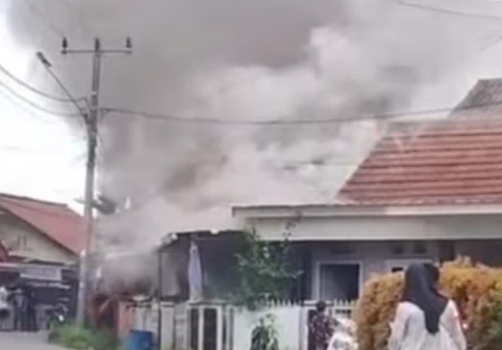 Diduga Korsleting Listrik, Rumah di Muara Enim Ini Hangus Terbakar