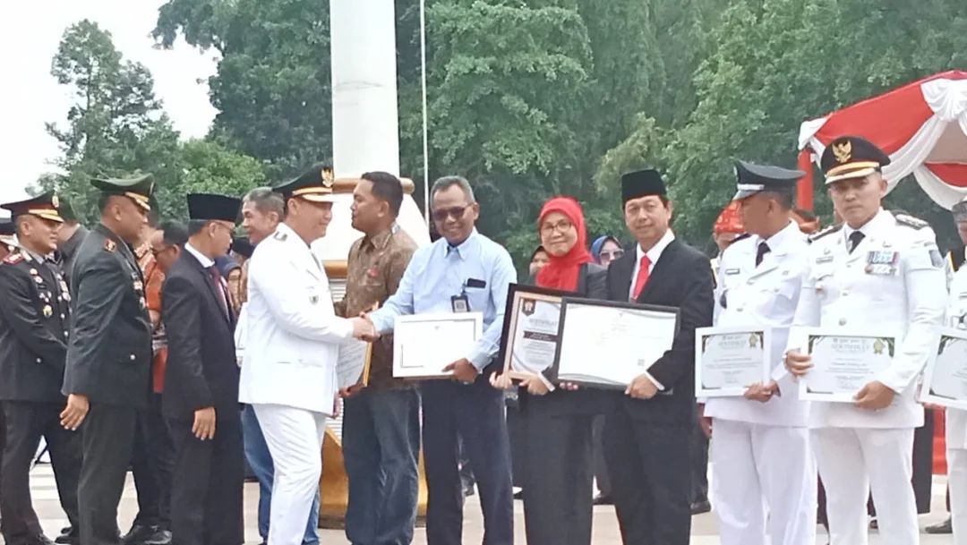 PT TeL Terima Penghargaan Bupati Award 2024