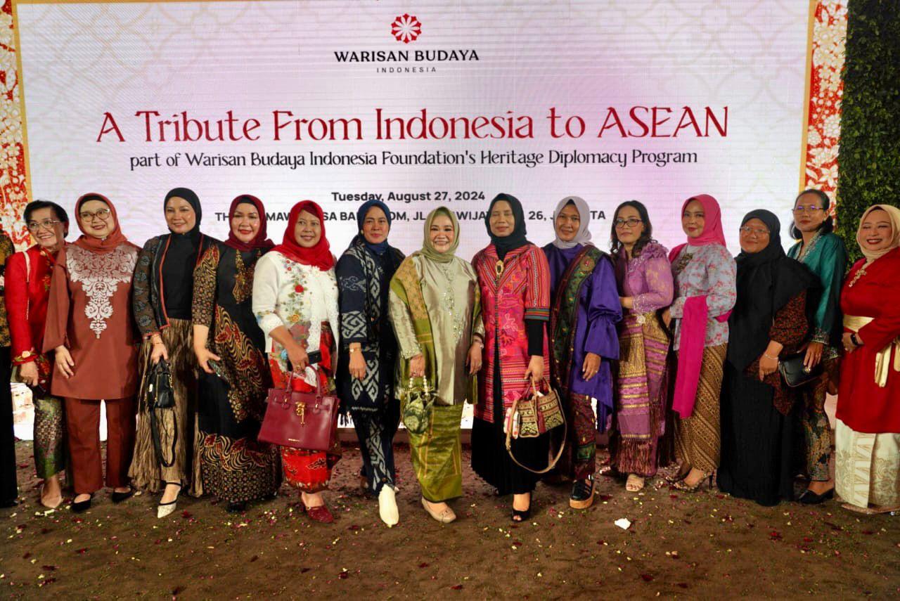 Melza Elen Setiadi Hadiri A Tribute From Indonesia to ASEAN Parts of Warisan Budaya Indonesia