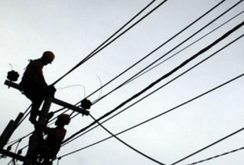 2 Pekerja Perbaikan Kabel PLN Tersengat Listrik