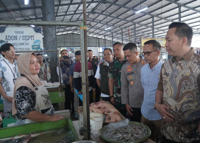 Jalankan Instruksi Mendagri, Pj Bupati Muara Enim Cek Kelangkaan Sembako Jelang Pilkada