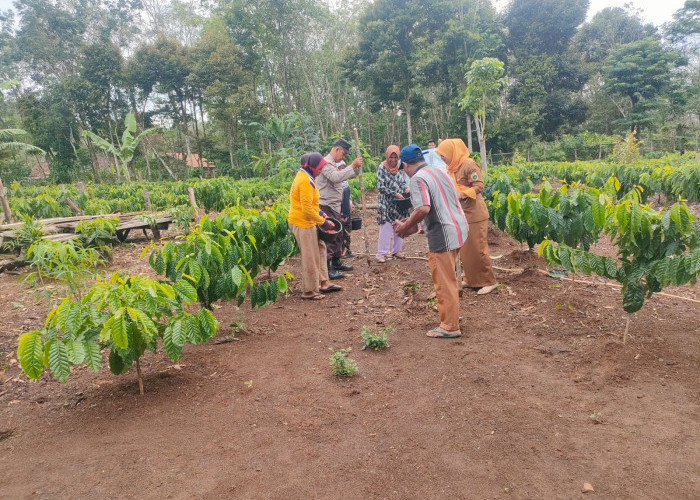 Polsek Tanjung Agung Semai Ketahanan Pangan Bersama Petani