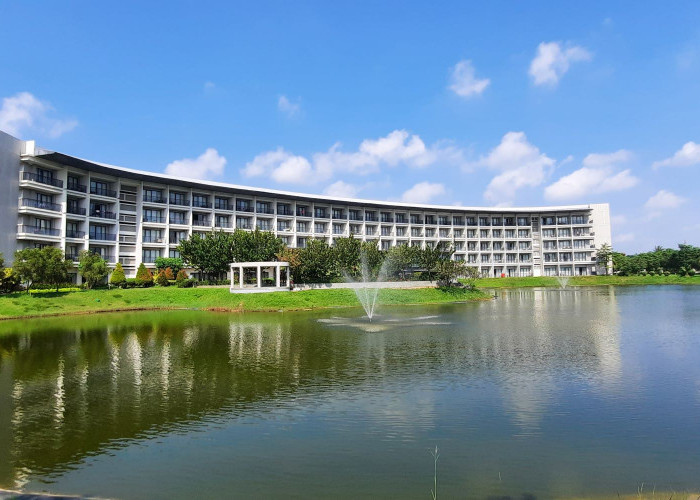 Pertama di Palembang, Hotel Mewah dengan View Danau 