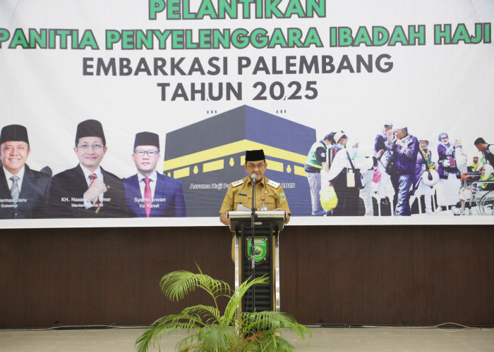 Sekda Sumsel Lantik Panitia Penyelenggara Ibadah Haji Embarkasi Palembang 2025