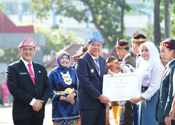 Wagub Sumsel Tekankan Peningkatan Kualitas Pendidikan pada Upacara Hardiknas 2026