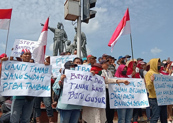 Belum Diganti Untung, Ratusan Warga Pemilik Lahan Demo PT Bukit Asam dan PT Bumi Sawindo Permai