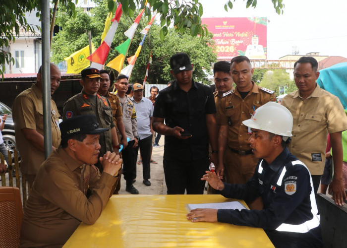 Bupati Edison Minta KAI Cari Solusi Atasi Banjir