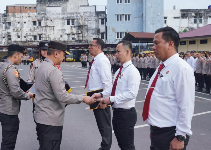 3 Personel Polres Muara Enim Dapat Penghargaan dari Kapolda Sumatera Selatan, Ini Prestasinya