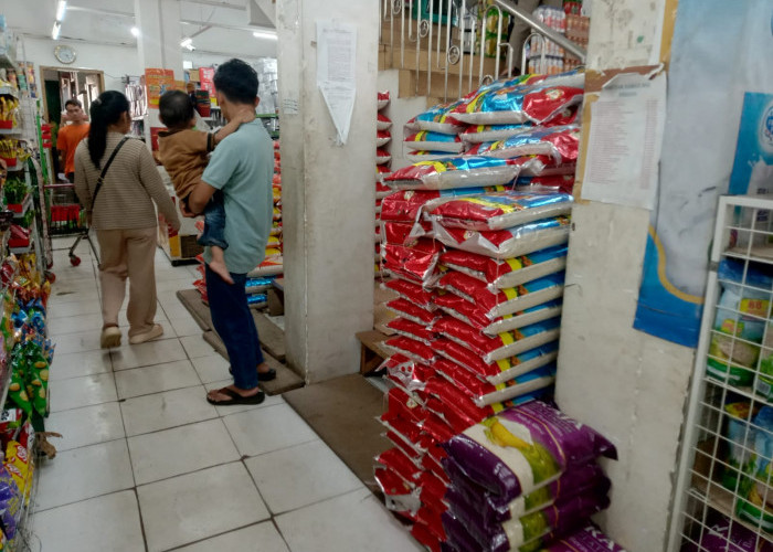 Pasokan Beras di Muara Enim Aman, Ukuran 5 Kg Sangat Diminati