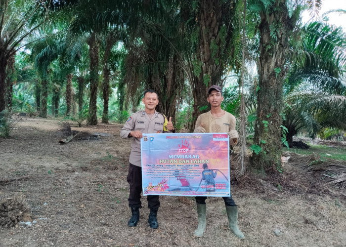 Mitigasi Karhutla, Bhabinkamtibmas Polres Muara Enim Intensifkan Edukasi kepada Masyarakat