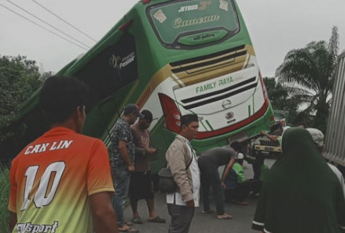 Bus Jemaah Calon Haji Asal Merangin Alami Kecelakaan