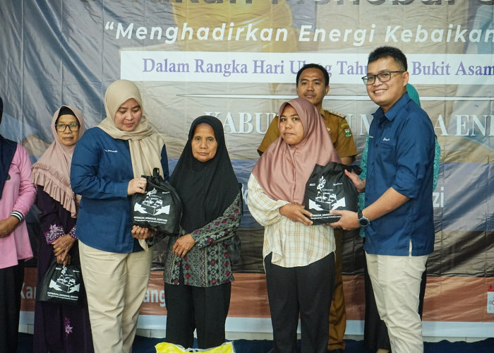 Sambut HUT ke-45, PTBA Kolaborasikan Bantuan Pangan dan Edukasi Gizi Pola Makan Sehat