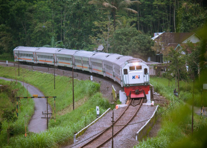 Kabar Gembira: Mulai Besok 21 Juni 2023, PT KAI Beri Diskon Tiket Kereta Periode Libur Sekolah Juni 2023.