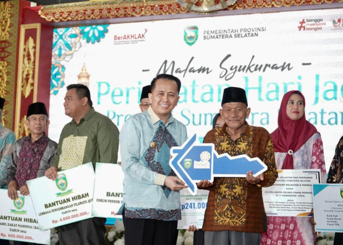 HUT Sumsel ke-78 Tahun, Pemprov Serahkan Berbagai Bantuan dan Penghargaan