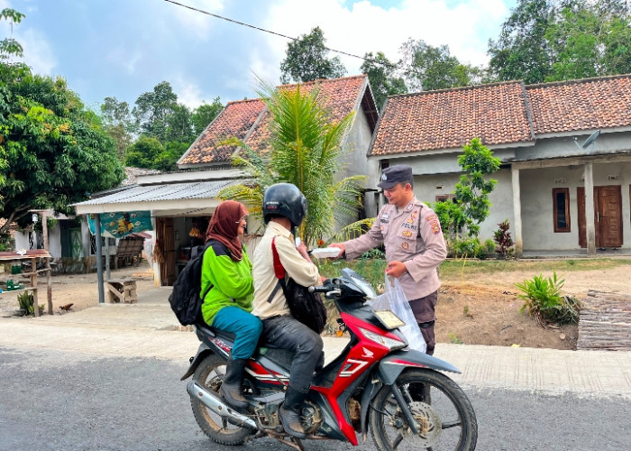 Polsek Rambang Tebar Kepedulian Melalui Program Jumat Berkah