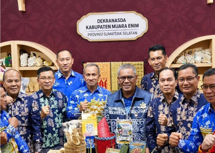 Batik Khaman Muara Enim Tampil di Parade Wastra Nusantara Kriya Nusa 2026