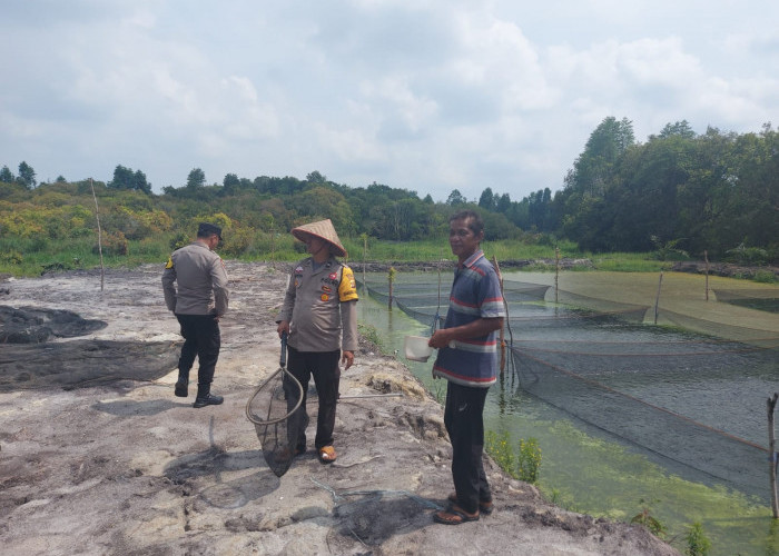 Polri Dorong Ketahanan Pangan Budidaya Ikan di Desa Sukarami Muara Enim