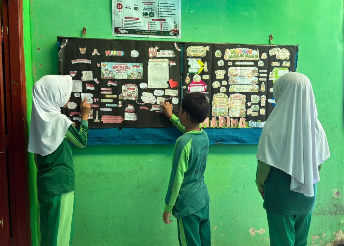 Perkuat Literasi, MIN 2 Muara Enim Hidupkan Mading Edukatif