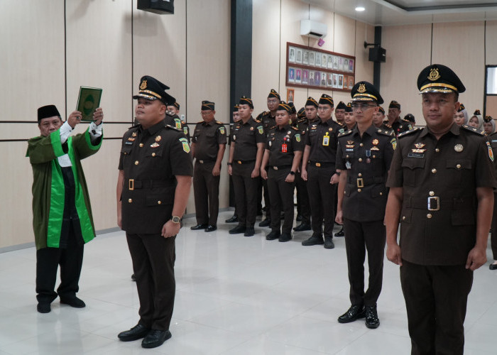 2 Kasi Kejari Muara Enim Berganti