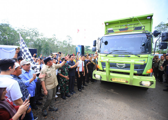 Jalan Hauling 26,4 Km Diresmikan, Gubernur Herman Deru Tekankan Manfaat Ekonomi dan Lingkungan
