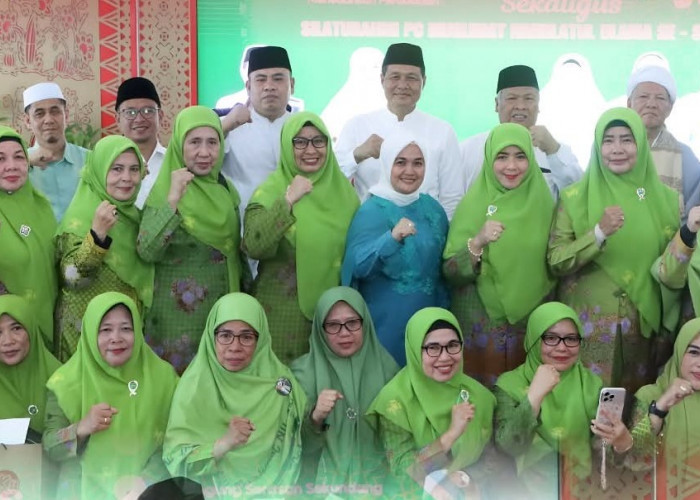 Hari Lahir Muslimat NU ke-80, Bupati Edison Ajak Perkuat Kemandirian Perempuan