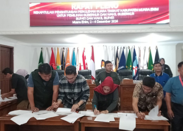 KPU Muara Enim Tetapkan Paslon Herman Deru-Cik Ujang dan Edison-Sumarni Unggul Pada Pilkada Serentak 2024