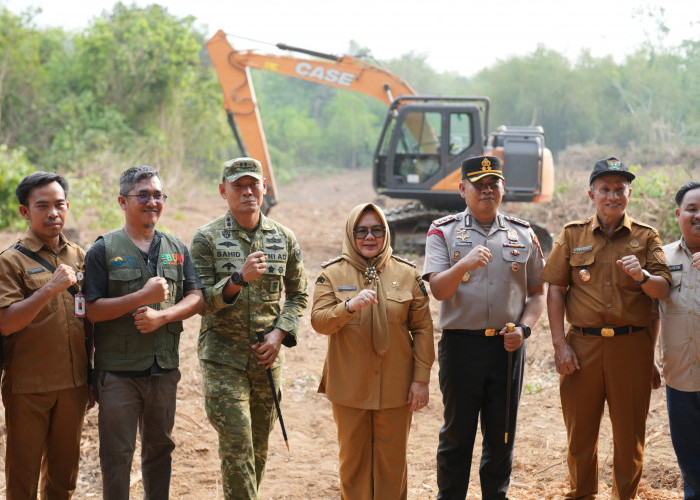 Siapkan 5 Excavator, Pemkab Muara Enim Dorong Warga Buka Lahan Tanpa Membakar