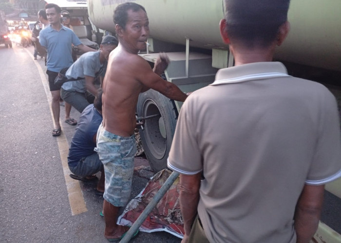 Dua Pelajar Alami Kecelakaan Maut di Muara Enim, Satu Korban Meninggal Dunia di Tempat Terlindas Truk