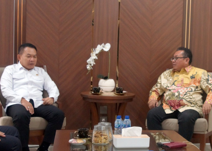 Jenderal TNI (Purn) Dudung Abdurachman: Sentralistik Demokratik Bertujuan Mencapai Keseimbangan