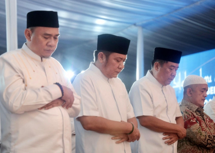 Safari Ramadan 1446 H, Gubernur Herman Deru dan Wagub Cik Ujang Solat Isya dan Tarawih Berjamaah