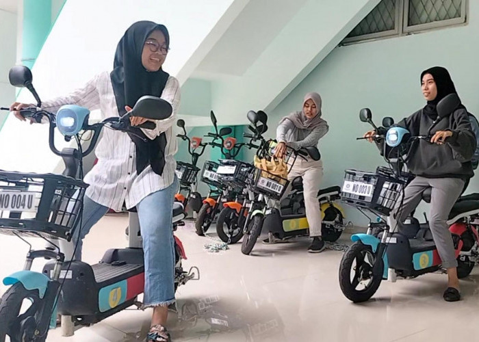 Mantap! Mahasiswa Unsri Sudah Bisa Keliling Kampus Pakai Sepeda Listrik
