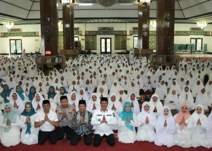Bupati Edison Ajak Warga Perkuat Silaturahmi dan Syiar Islam