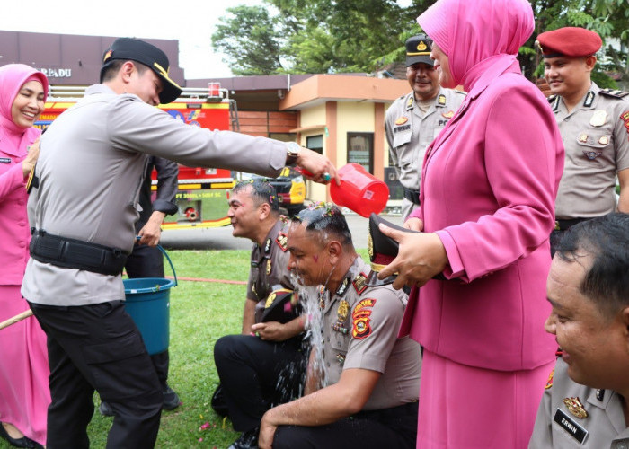 92 Anggota Polres Muara Enim Naik Pangkat