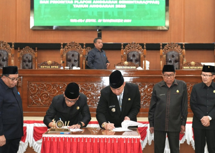 Pj Bupati dan DPRD Muara Enim Tandatangani Perubahan KUA dan PPAS Tahun 2025