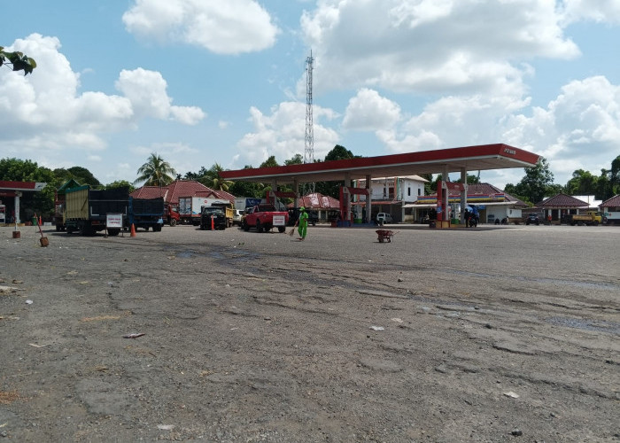 Pasca Penyesuaian Harga BBM Nonsubsidi, Antrean di SPBU Muara Enim Masih Normal